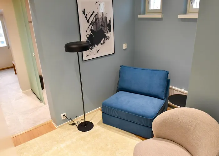 Penthouse Apartment *