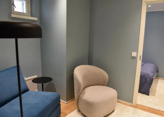 Penthouse Apartment *