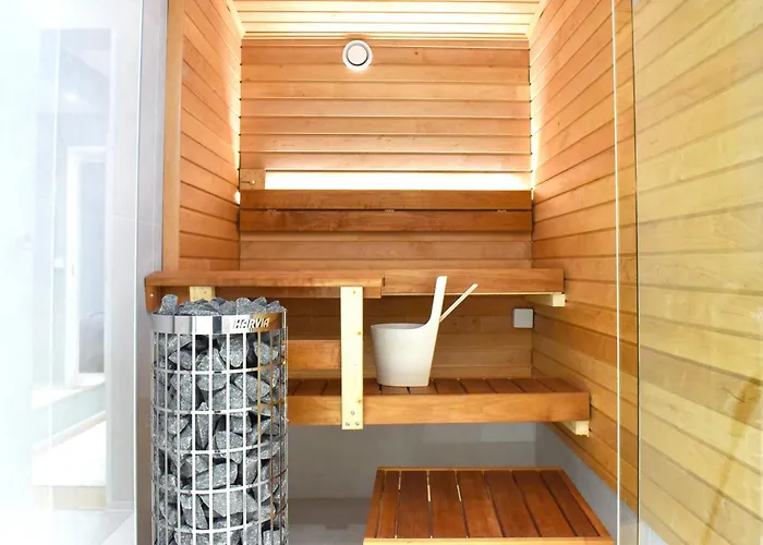 Penthouse Apartment *